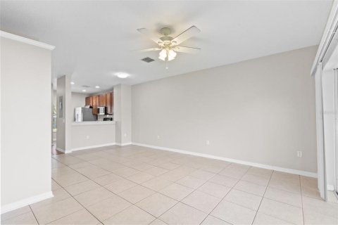 Touwnhouse à louer à Tampa, Floride: 2 chambres, 104.05 m2 № 2151053 - photo 13