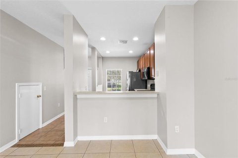 Touwnhouse à louer à Tampa, Floride: 2 chambres, 104.05 m2 № 2151053 - photo 8