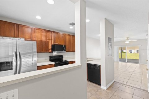 Touwnhouse à louer à Tampa, Floride: 2 chambres, 104.05 m2 № 2151053 - photo 3