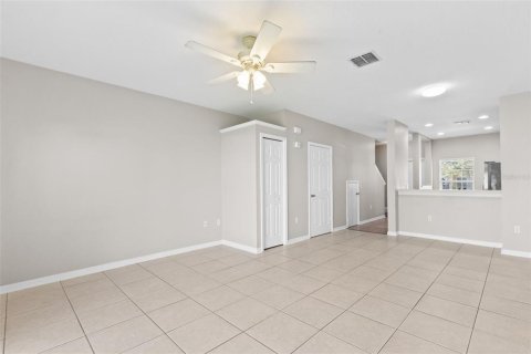 Touwnhouse à louer à Tampa, Floride: 2 chambres, 104.05 m2 № 2151053 - photo 14
