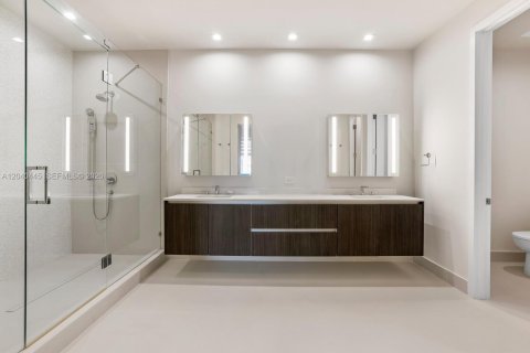 Condo in Coral Gables, Florida, 3 bedrooms № 2087087 - photo 23