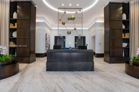 Condo in Coral Gables, Florida, 3 bedrooms № 2087087 - photo 2