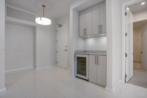 Condo in Coral Gables, Florida, 3 bedrooms № 2087087 - photo 4