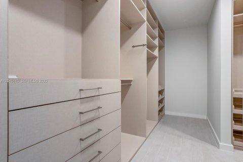 Condo in Coral Gables, Florida, 3 bedrooms № 2087087 - photo 25