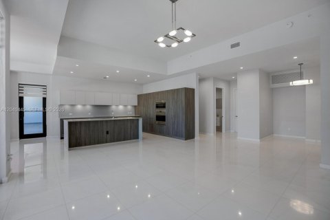 Condo in Coral Gables, Florida, 3 bedrooms № 2087087 - photo 10