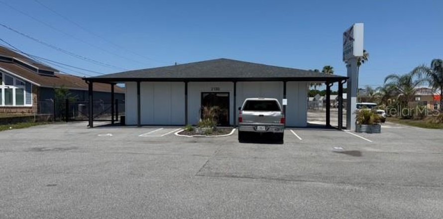 Immobilier commercial à Cocoa, Floride 498.51 m2 № 1675772