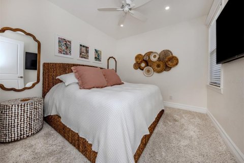 House in Laurel, Florida 3 bedrooms, 151.99 sq.m. № 1619400 - photo 16