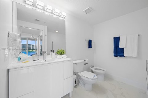Copropriété à louer à Sunny Isles Beach, Floride: 2 chambres, 116.59 m2 № 2169788 - photo 15