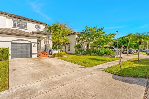 Adosado en venta en Miramar, Florida, 3 dormitorios, 167.6 m2 № 1992120 - foto 7