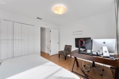 Adosado en venta en Miramar, Florida, 3 dormitorios, 167.6 m2 № 1992120 - foto 18