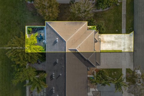 Adosado en venta en Miramar, Florida, 3 dormitorios, 167.6 m2 № 1992120 - foto 4