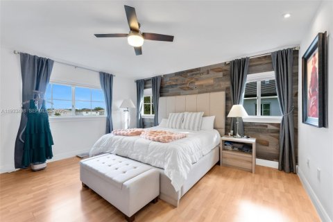 Adosado en venta en Miramar, Florida, 3 dormitorios, 167.6 m2 № 1992120 - foto 22