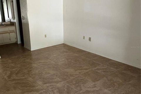 Condominio en alquiler en Punta Gorda, Florida, 2 dormitorios, 87.05 m2 № 1580073 - foto 11