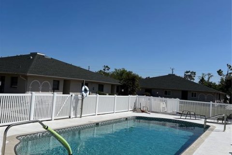 Condominio en alquiler en Punta Gorda, Florida, 2 dormitorios, 87.05 m2 № 1580073 - foto 16