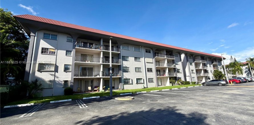 Condo à Miami, Floride, 1 chambre  № 1942011