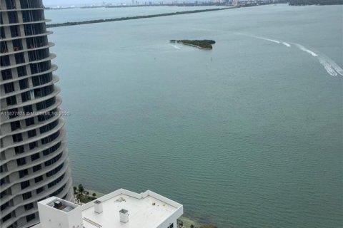 Condominio en alquiler en Miami, Florida, 1 dormitorio, 76.64 m2 № 1922813 - foto 11