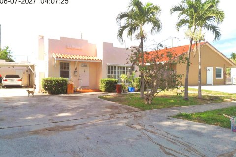 Villa ou maison à West Palm Beach, Floride 3 chambres, 118.82 m2 № 2078449