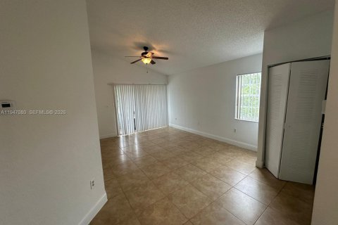 Condo in Oakland Park, Florida, 2 bedrooms  № 2003252 - photo 6