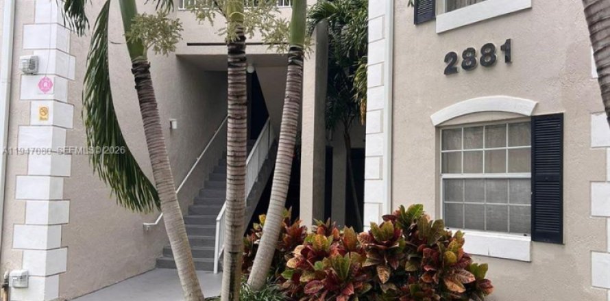 Condo in Oakland Park, Florida, 2 bedrooms  № 2003252