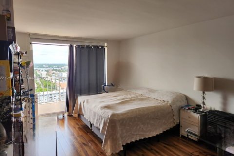 Condo in Sunny Isles Beach, Florida, 2 bedrooms  № 1998161 - photo 6