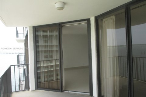 Copropriété à louer à Miami, Floride: 1 chambre, 98.85 m2 № 2170163 - photo 6