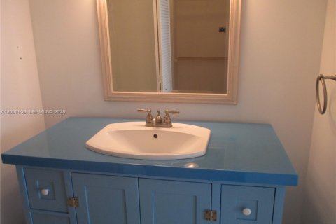 Copropriété à louer à Miami, Floride: 1 chambre, 98.85 m2 № 2170163 - photo 13