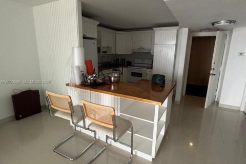 Copropriété à louer à Miami, Floride: 1 chambre, 98.85 m2 № 2170163 - photo 18
