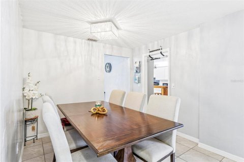 Villa ou maison à vendre à Ormond Beach, Floride: 3 chambres, 172.98 m2 № 2430619 - photo 16
