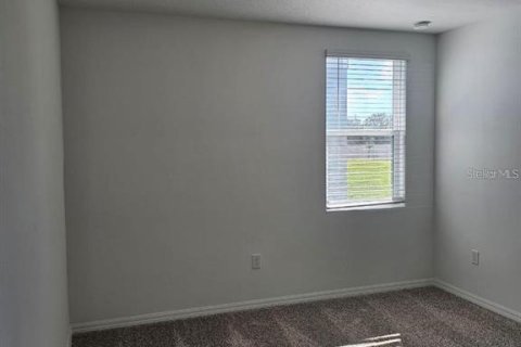 House in Haines City, Florida 4 bedrooms, 171.87 sq.m. № 2227656 - photo 13