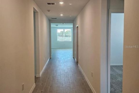 House in Haines City, Florida 4 bedrooms, 171.87 sq.m. № 2227656 - photo 7