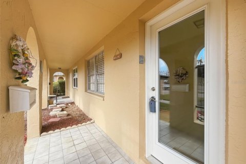 Купить кондоминиум в Нью-Порт-Ричи, Флорида 4 комнаты, 68.38м2, № 2226899 - фото 6