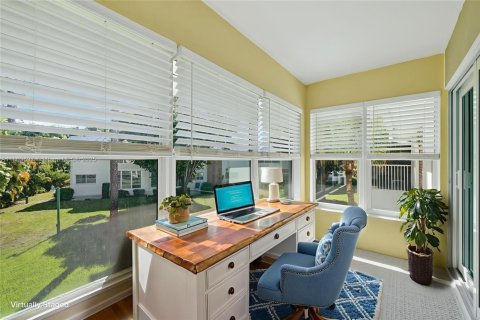 Condo in Stuart, Florida, 1 bedroom  № 1892686 - photo 19
