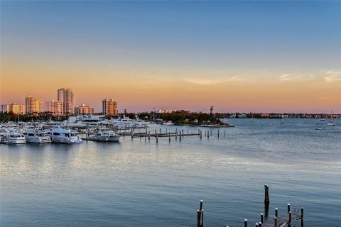 Condominio en venta en Sarasota, Florida, 2 dormitorios, 170.66 m2 № 1542704 - foto 18