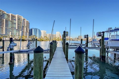 Condominio en venta en Sarasota, Florida, 2 dormitorios, 170.66 m2 № 1542704 - foto 3