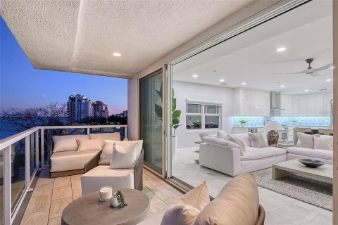 Condo in Sarasota, Florida, 2 bedrooms  № 1542704 - photo 19