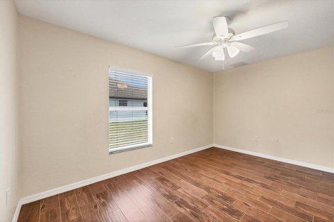 Villa ou maison à vendre à Port Charlotte, Floride: 4 chambres, 197.51 m2 № 2227013 - photo 25