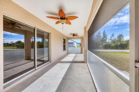 Villa ou maison à vendre à Port Charlotte, Floride: 4 chambres, 197.51 m2 № 2227013 - photo 14