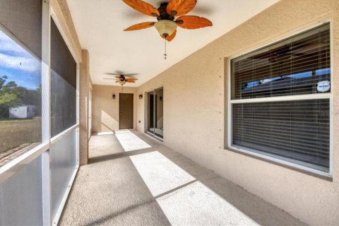 Villa ou maison à vendre à Port Charlotte, Floride: 4 chambres, 197.51 m2 № 2227013 - photo 15
