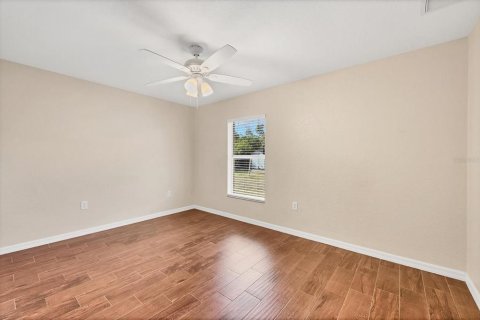 Villa ou maison à vendre à Port Charlotte, Floride: 4 chambres, 197.51 m2 № 2227013 - photo 23