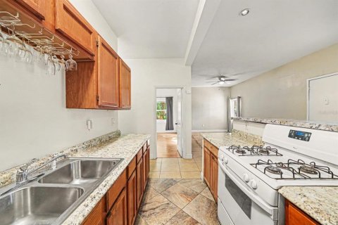 Villa ou maison à vendre à Daytona Beach, Floride: 5 chambres, 172.43 m2 № 2433670 - photo 11