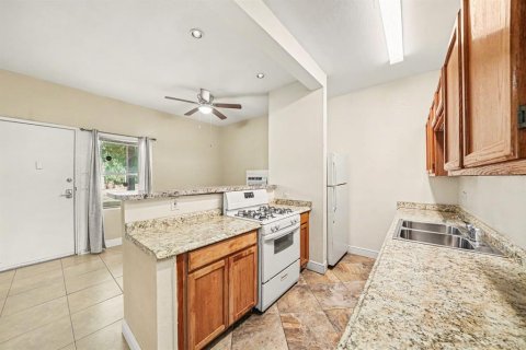 Villa ou maison à vendre à Daytona Beach, Floride: 5 chambres, 172.43 m2 № 2433670 - photo 10