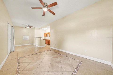 Villa ou maison à vendre à Daytona Beach, Floride: 5 chambres, 172.43 m2 № 2433670 - photo 7