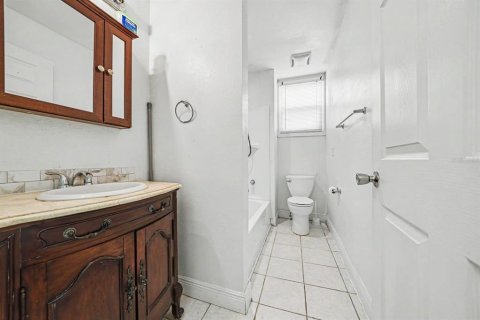 Villa ou maison à vendre à Daytona Beach, Floride: 5 chambres, 172.43 m2 № 2433670 - photo 17