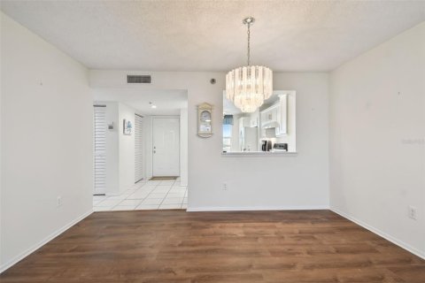 Condo in Bradenton, Florida, 2 bedrooms  № 1733970 - photo 25