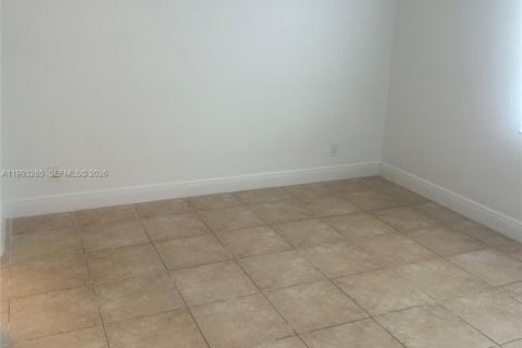 Apartamento en alquiler en Coral Springs, Florida, 2 dormitorios, 68.47 m2 № 2055623 - foto 10