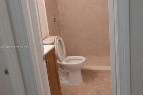Apartamento en alquiler en Coral Springs, Florida, 2 dormitorios, 68.47 m2 № 2055623 - foto 8