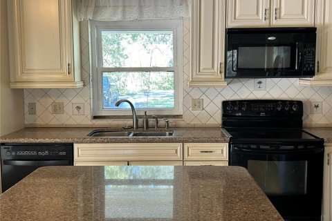 House in Lake Wales, Florida 2 bedrooms, 99.68 sq.m. № 1583719 - photo 4