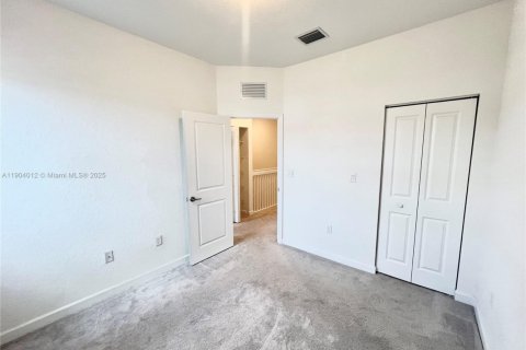 House in Homestead, Florida 3 bedrooms, 149.76 sq.m. № 1955892 - photo 5