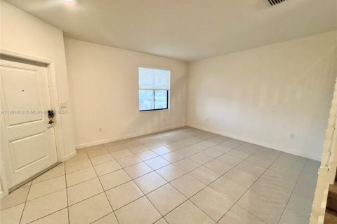 House in Homestead, Florida 3 bedrooms, 149.76 sq.m. № 1955892 - photo 6