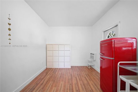 Снять в аренду виллу или дом в Норт-Майами-Бич, Флорида 4 спальни, 98.01м2, № 1988712 - фото 30